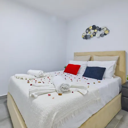 Spacious Flat With Garden Apartment Lisbon