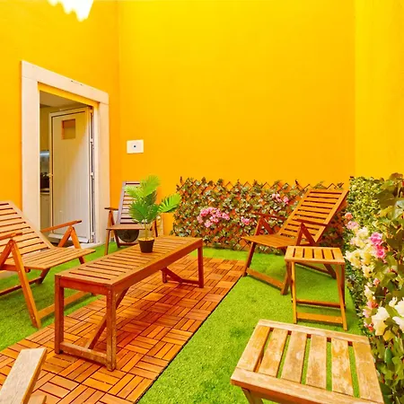 Spacious Flat With Garden * Lisbon