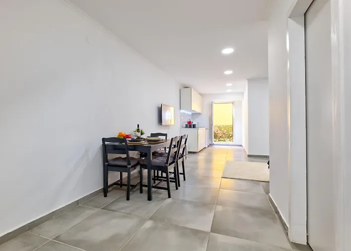 Διαμέρισμα Spacious Flat With Garden Lisboa