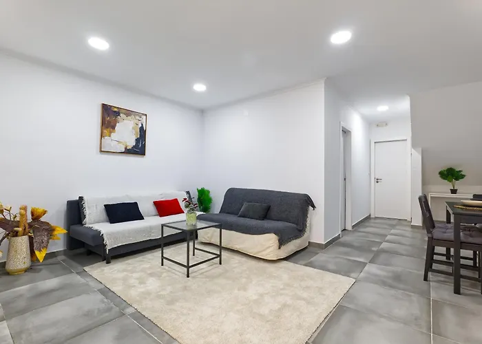 Spacious Flat With Garden * Lisboa