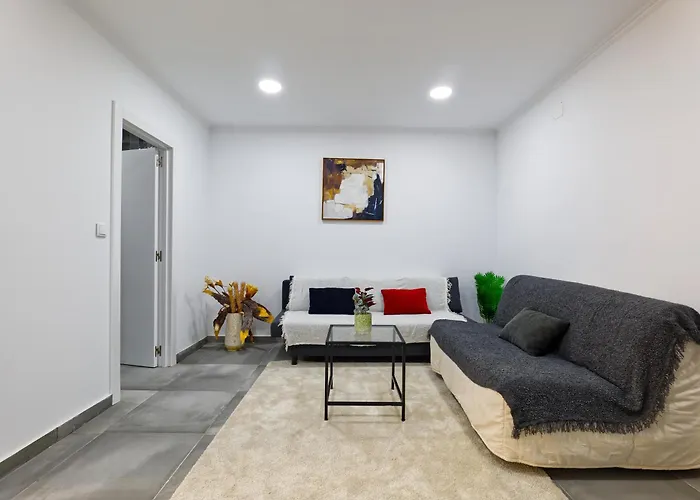 Spacious Flat With Garden Διαμέρισμα