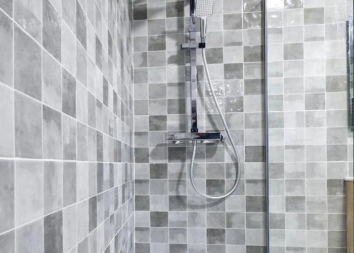 Διαμέρισμα Spacious Flat With Garden *