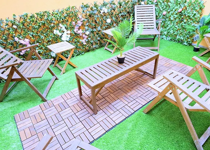 Διαμέρισμα Spacious Flat With Garden