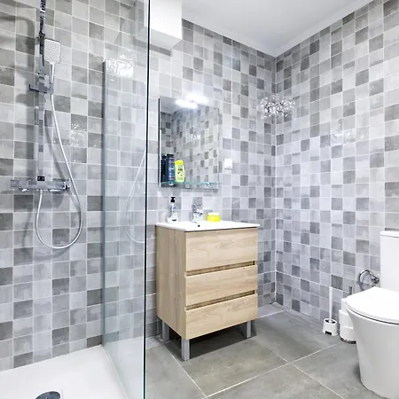 Spacious Flat With Garden * Lissabon
