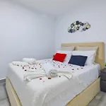 Spacious Flat With Garden 아파트 리스본