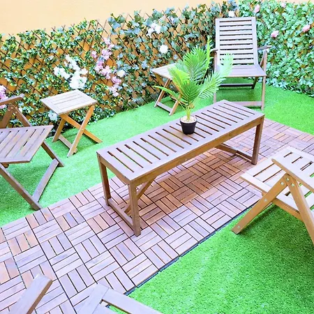 아파트 Spacious Flat With Garden